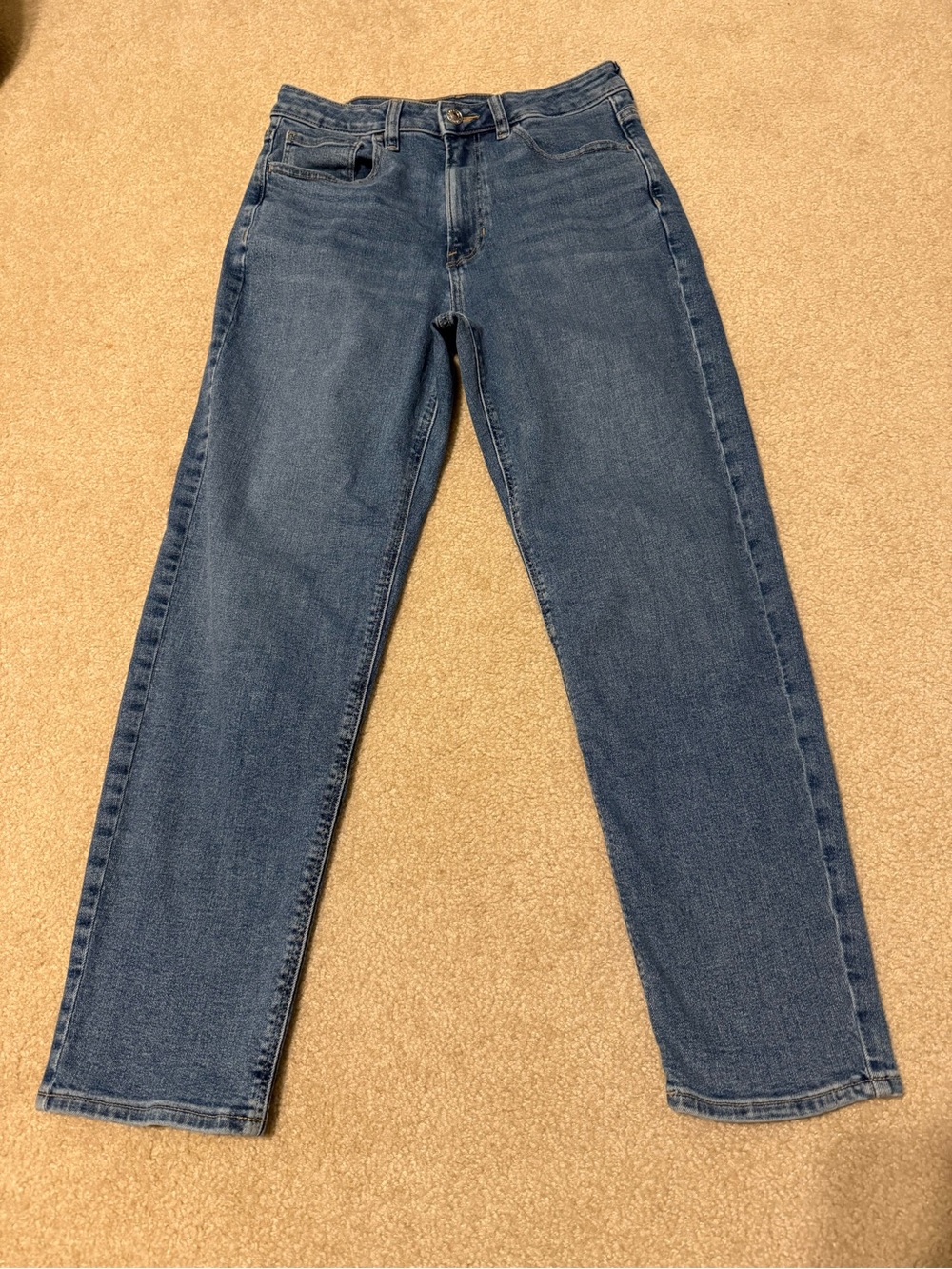American Eagle Outfitters Woman’s Mom Straight Jeans in Blue Denim
